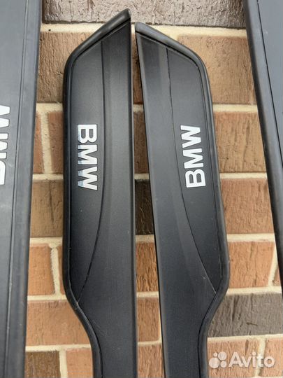 Накладки порогов бмв е90 комплект