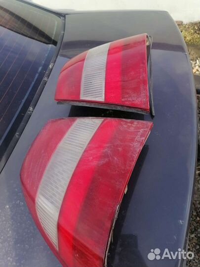 Продам задние фанари в сборе на опель вектра б