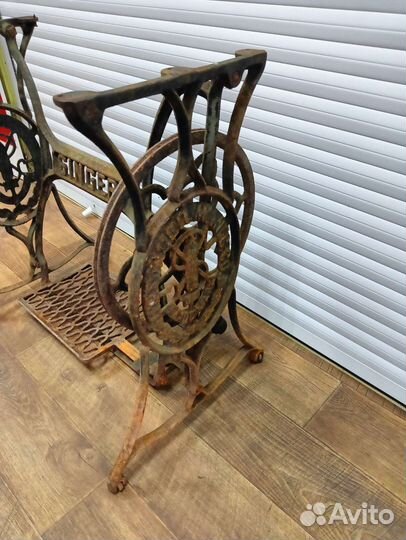 Чугунная станина Зингер Сингер