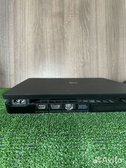 Sony PS4 slim