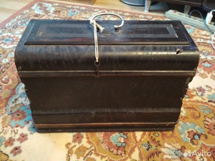 Швейная машинка “Fabrik Marke Original Victoria”