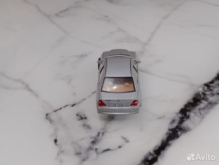 Mercedes Benz C-Class C320 (2004-2005)