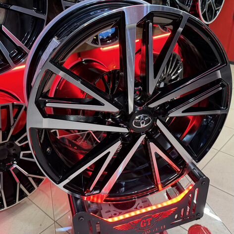 Литые диски Toyota 8×R19 5×114.3