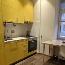 2-к. квартира, 60 м², 1/6 эт.