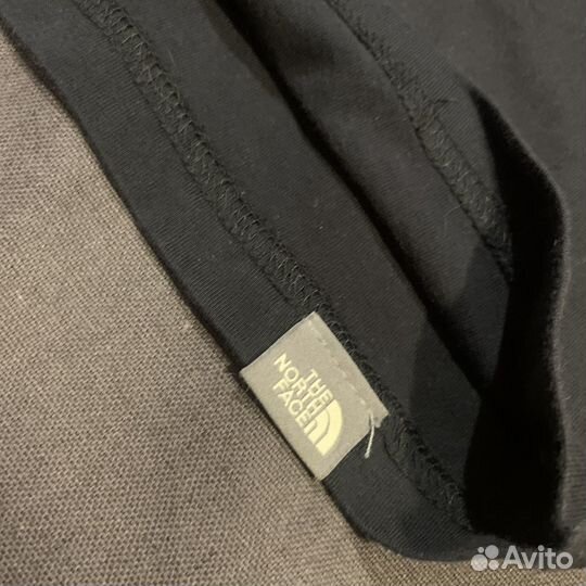 Футболка The North Face
