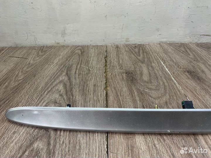 Молдинг крышки багажника задний Peugeot 307