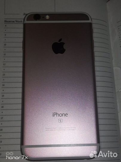 Телефон iPhone 6s 64гб