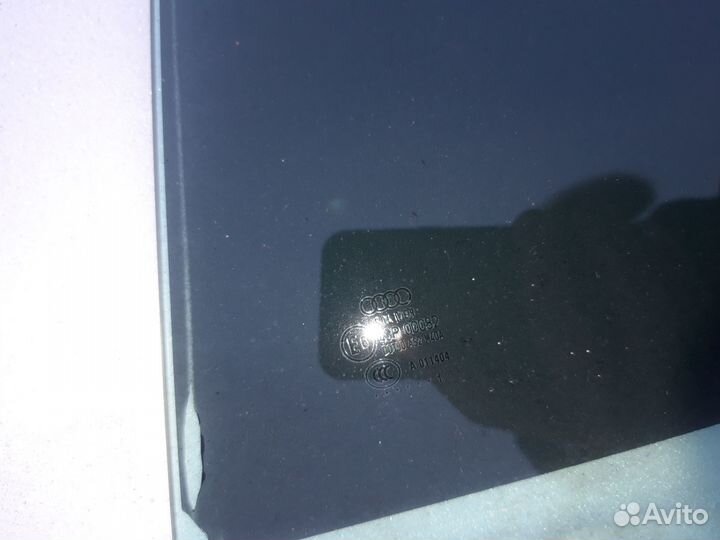 Стекло заднее левое Audi A5 8T8845205C