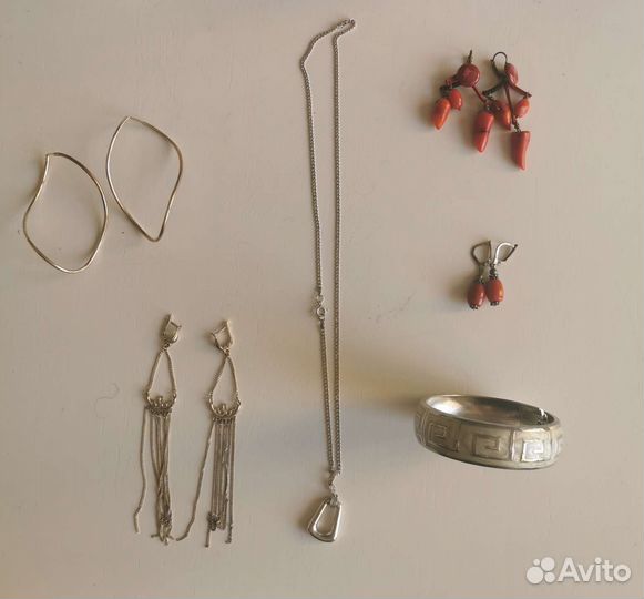 Украшения, бижутерия, бусы, колье