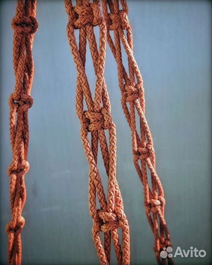 Подвесное кашпо для улицы большое. Макраме