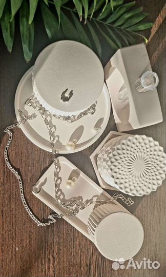 Шкатулка для украшений, предметы интерьера