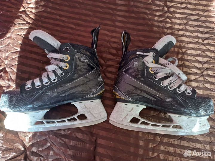 Хоккейные коньки bauer