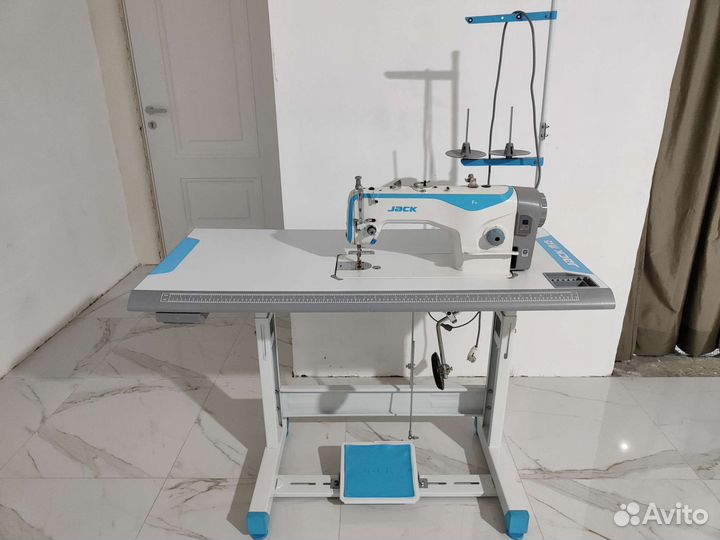 Швейная машинка