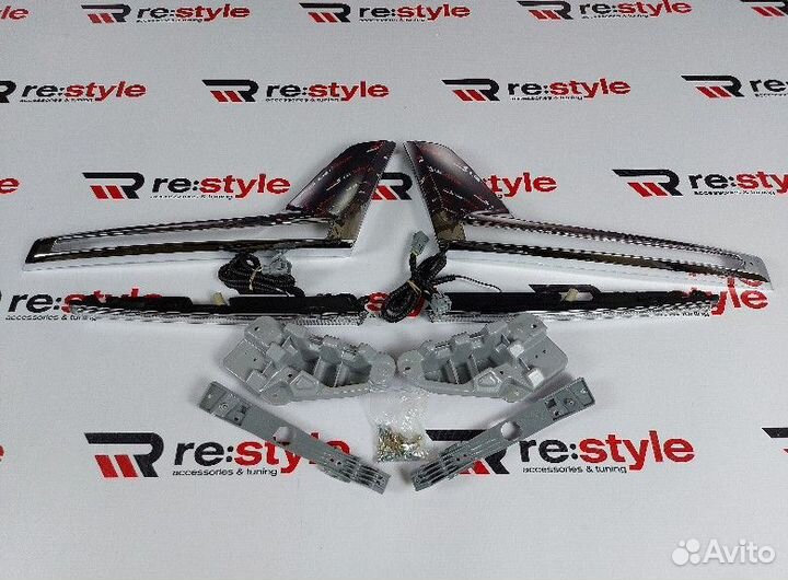 Ресницы в фары Toyota Land Cruiser 200 с16г