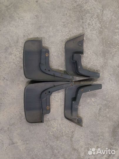 Брызговики Лада largus cross