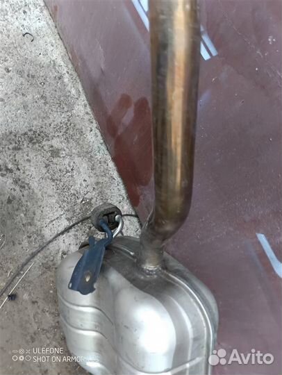 Глушитель Volkswagen Passat B7 1.4 caxa 2011