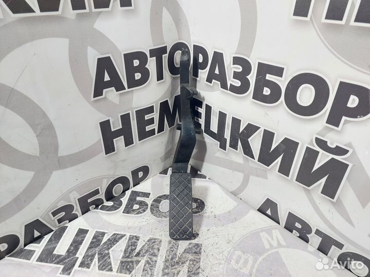 Педаль газа Audi A4 B5