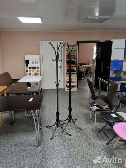 Вешалка напольная