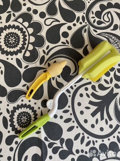 Ершик для мытья бутылочек Pigeon