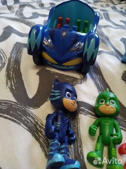 Герои в масках игрушки