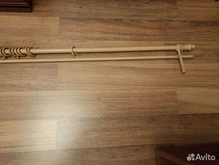 Карниз деревянный настенный