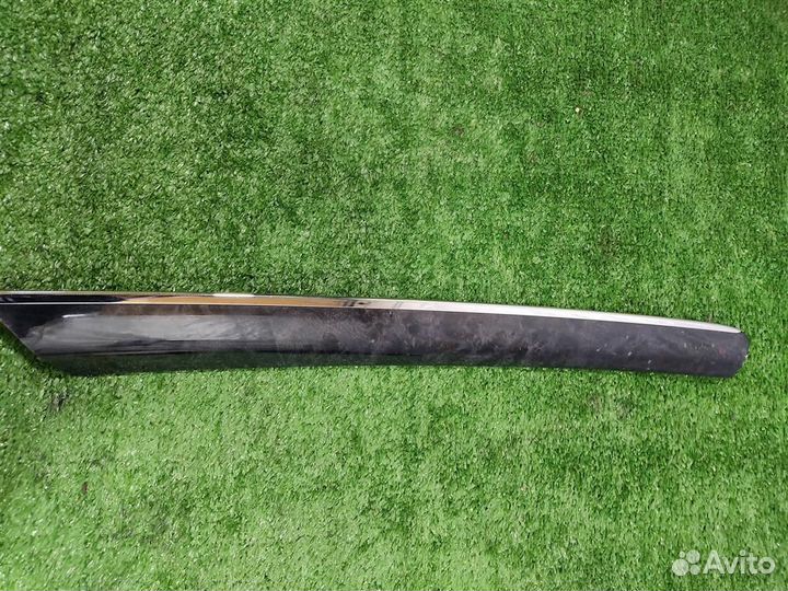 Накладка двери Mercedes Benz ML W164 2007