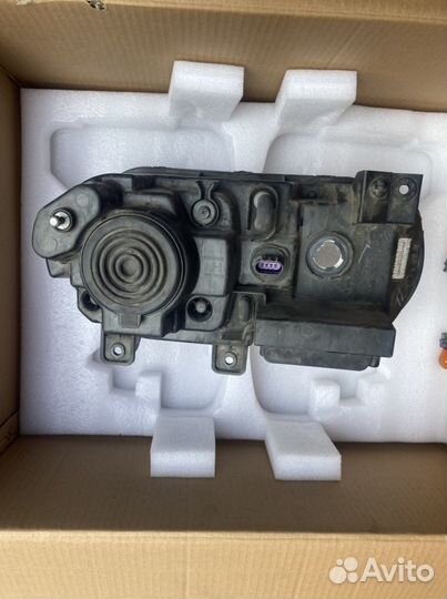 Фары dodge challenger 10-14г в идеальном состоянии