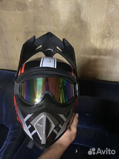 Кроссовый шлем с очками