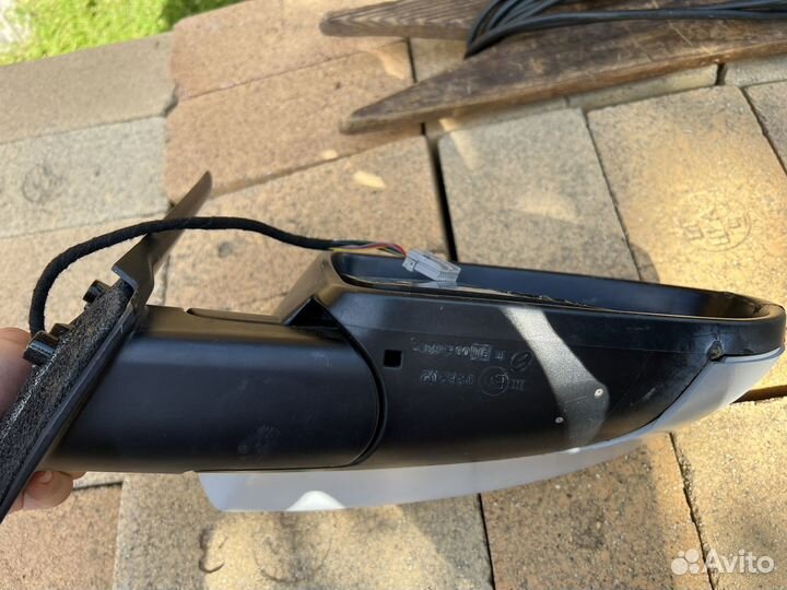 Зеркало правое