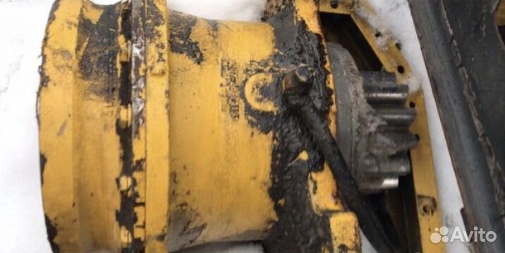 Редуктор поворота Komatsu PC300-7