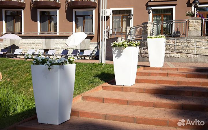 Кашпо (ваза) для улицы и дома (с подсветкой и без)