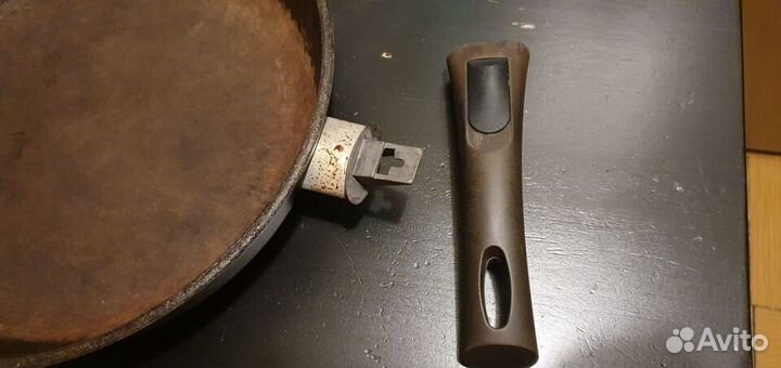 Сковорода нмп (Нева Металл Посуда) литая, 28