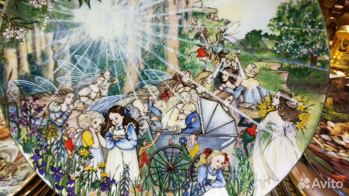 Тарелка майский рассвет Wedgwood Англия