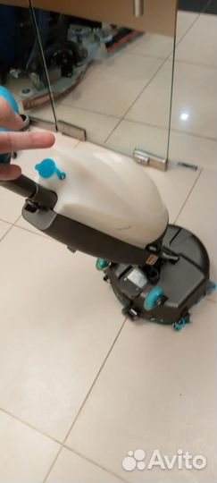 Полотер аккумуляторный