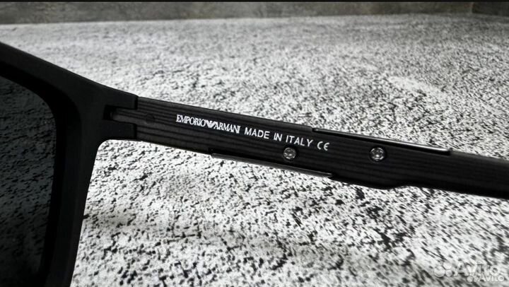 Солнцезащитные очки emporio armani антиблик