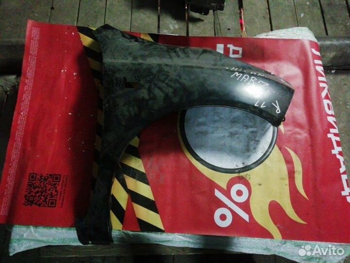 Крыло переднее правое Nissan March