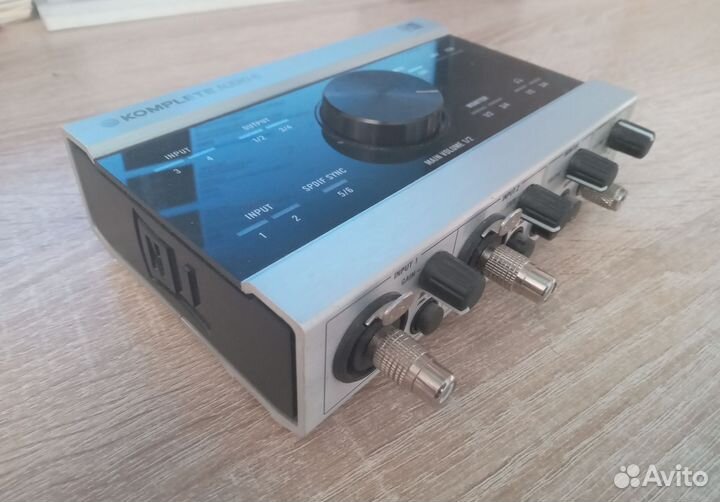 Native instruments komplete kontrol a6