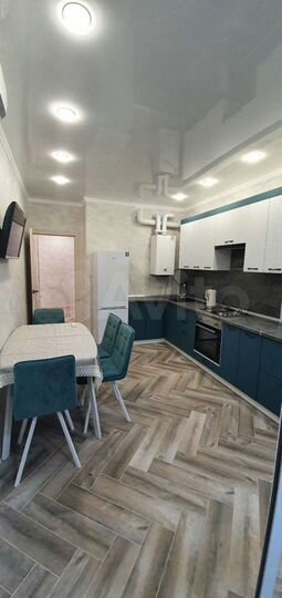 2-к. квартира, 70 м², 6/13 эт.