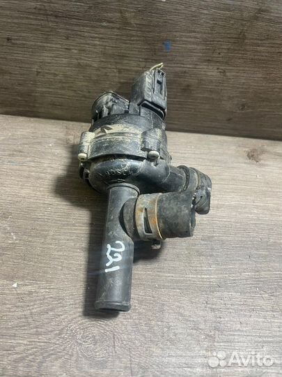 Дополнительная помпа Мерседес W221