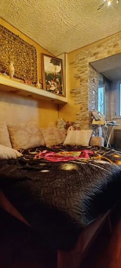 2-к. квартира, 80 м², 1/2 эт.