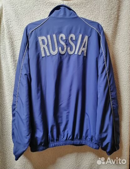 Спортивный костюм