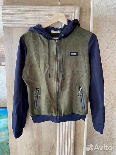 Спортивный костюм женский