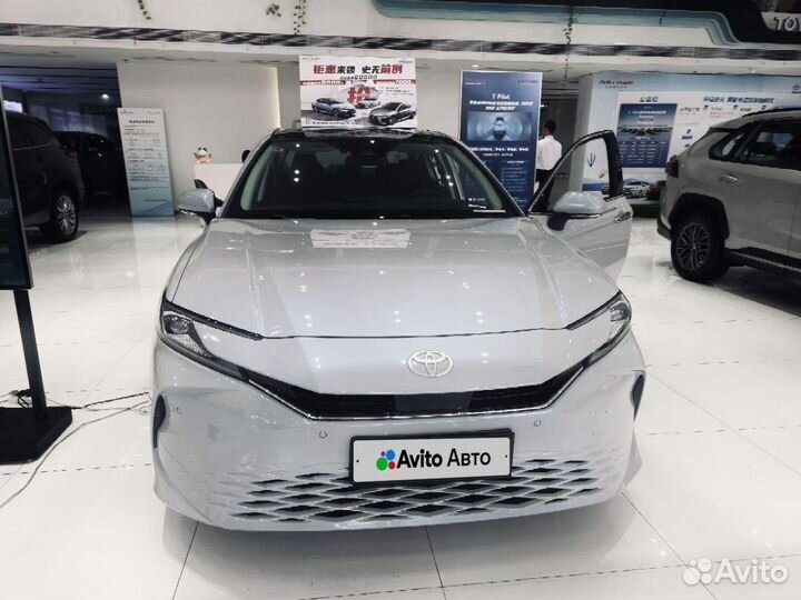 Toyota Camry 2.0 CVT, 2024, 5 км