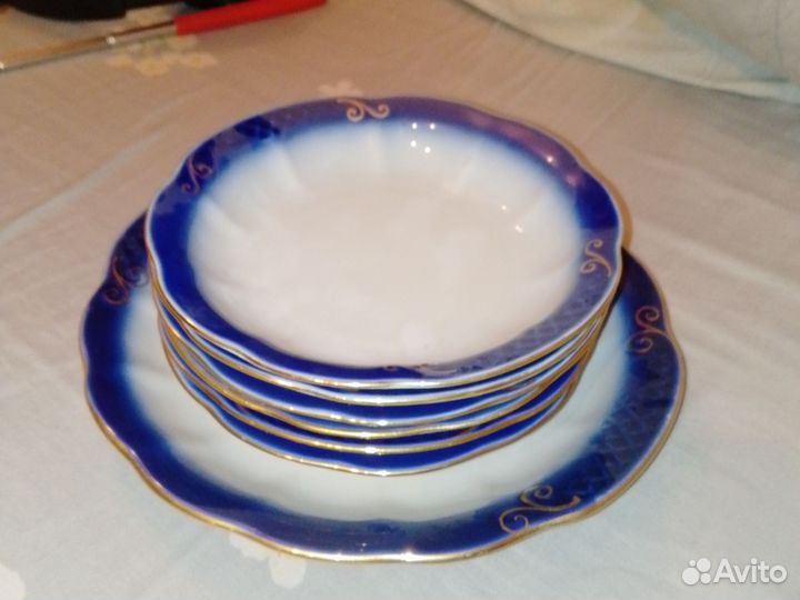 6 тарелочек и блюдо СССР