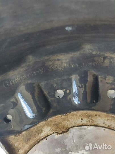 Пыльник задний левый Audi Q5 8R CDN 2008