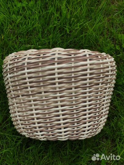 Кашпо из ротанга