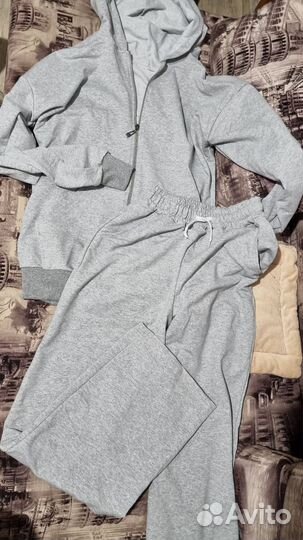 Спортивный костюм женский новый 46 48