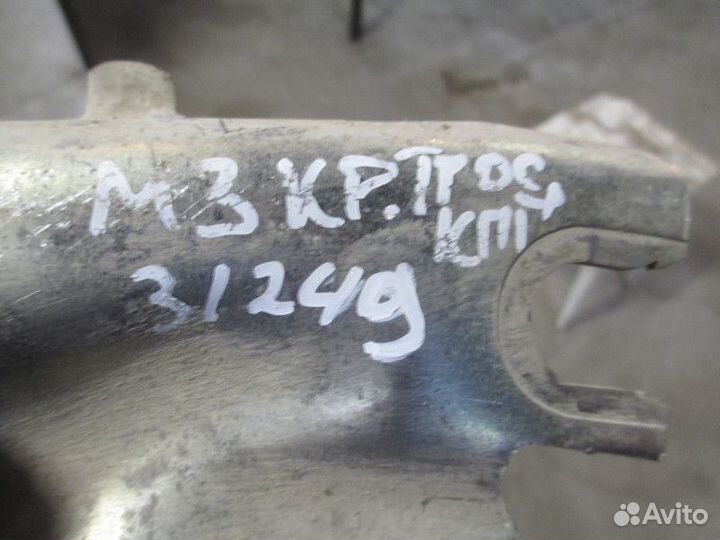 Кронштейн крепления троса кпп Mazda 3 (BK) 2002-20