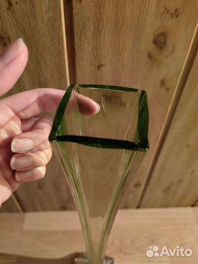 Ваза. Зелёное стекло « Берц» СССР 50см