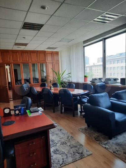 Офисный блок в бц на Красном, 101 м2, 3 кабинета